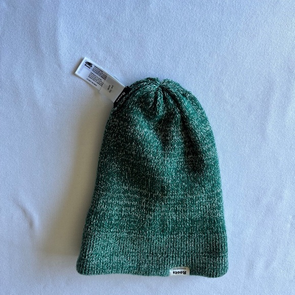 NWT - ROOTS Cozy knit Toque beanie in Posy Green - Picture 4 of 7